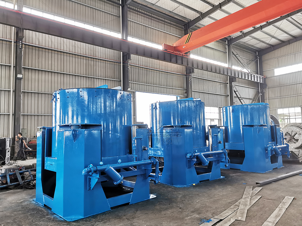 Centrifugal concentrator for fine gold recovery in mineral processing
